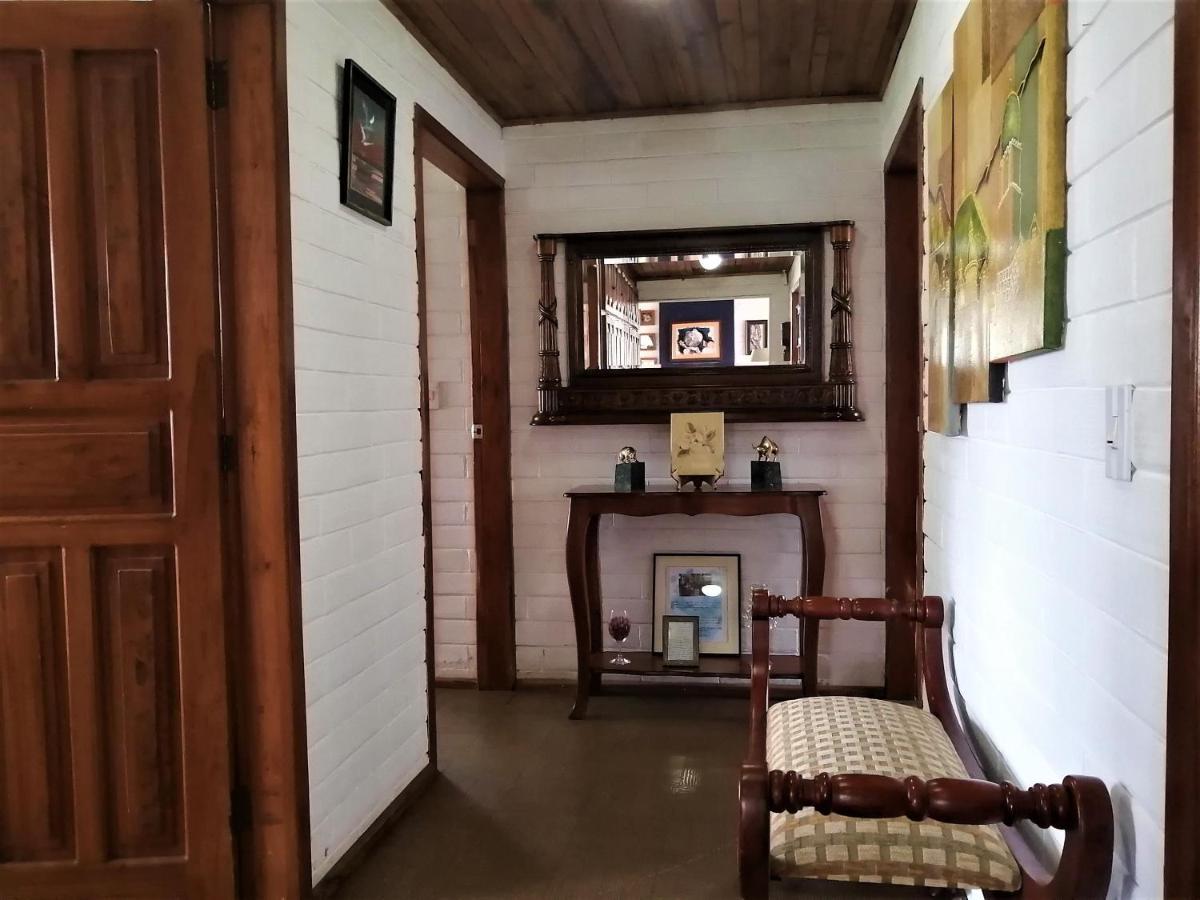 Chester'S B&B Табабела Экстерьер фото