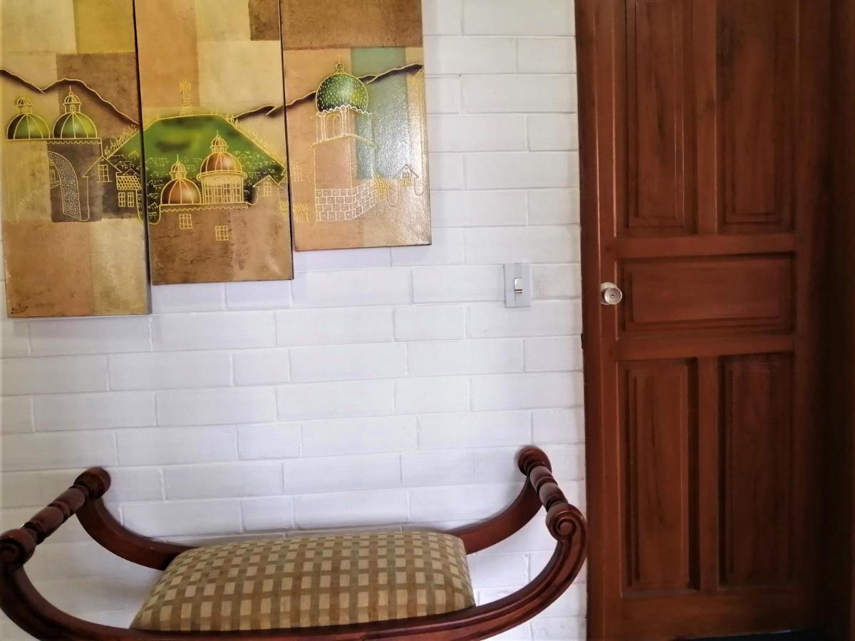 Chester'S B&B Табабела Экстерьер фото